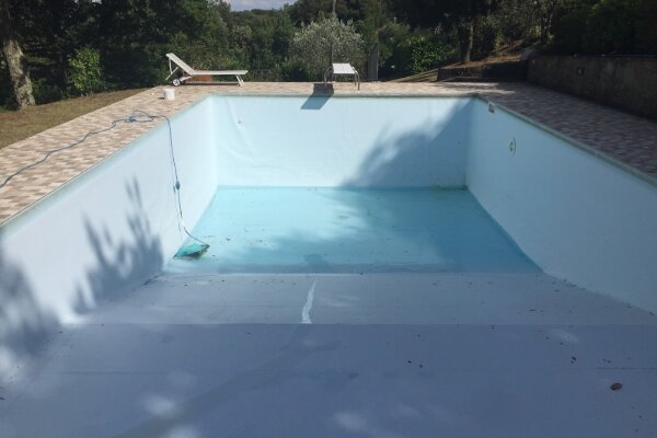 Swimming Pool Resurfacing Services